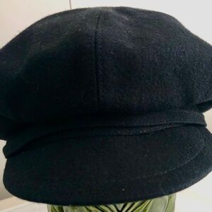 Banana Republic sz Small wool cap hat in black
